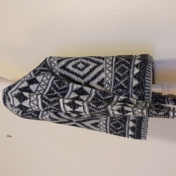 Lucky brand sweater black and white size L - Picture 6 of 8